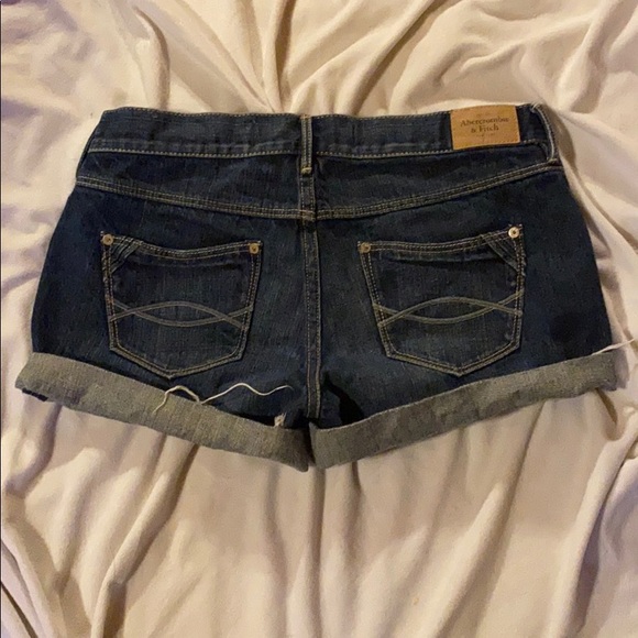 *Abercrombie & Fitch Jean Shorts - Picture 2 of 3